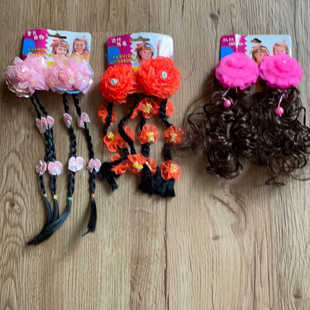 NEW 3 piece hair accessory clip ins bundle